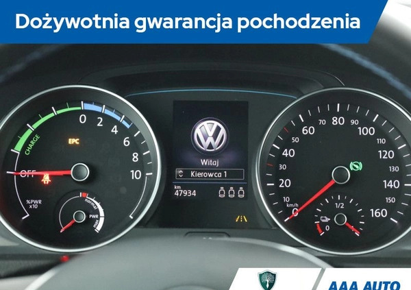 Volkswagen Golf cena 65000 przebieg: 47934, rok produkcji 2018 z Barwice małe 277